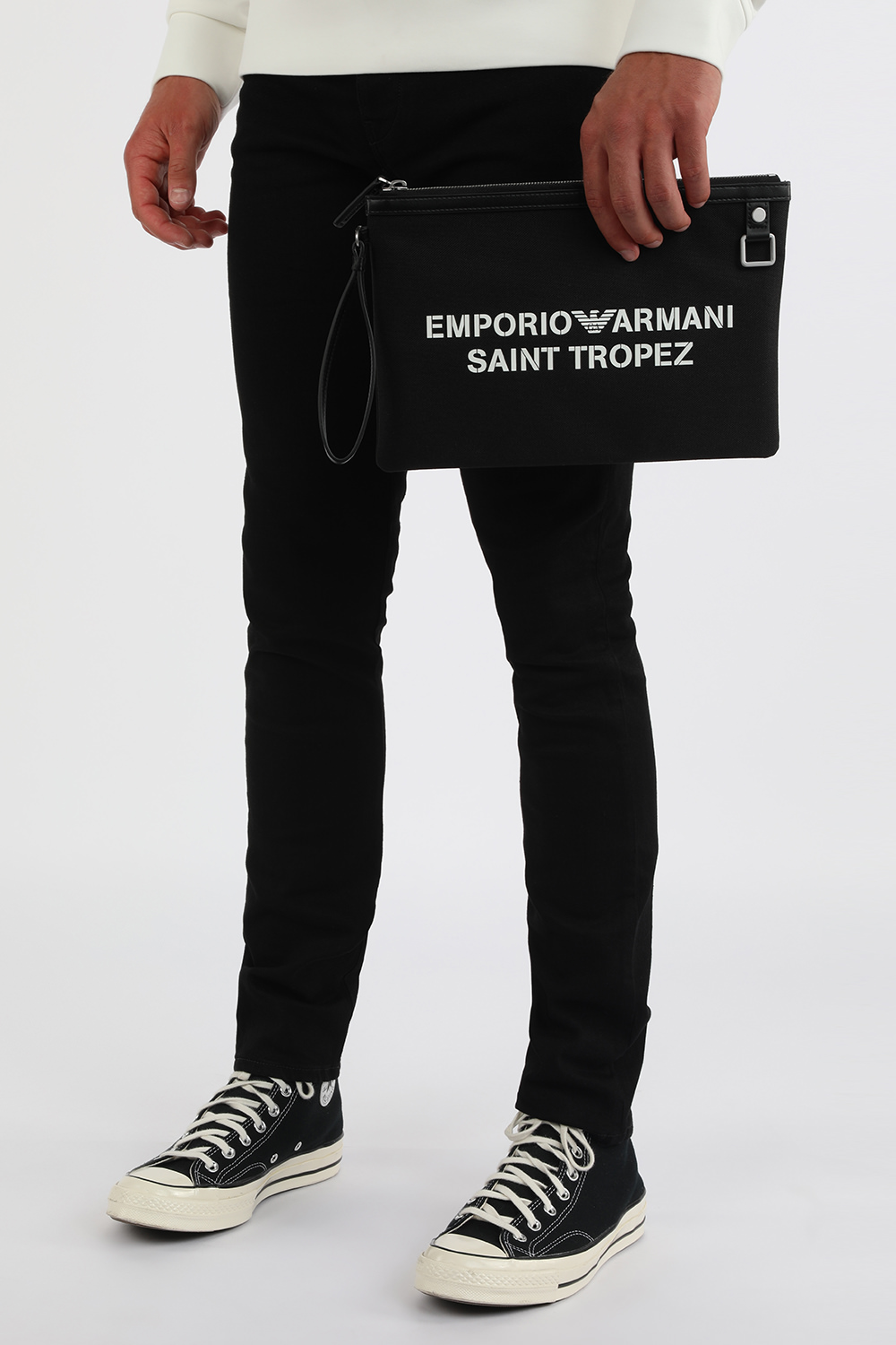 תמונת כל הלוק של Saint Tropez Cosmetic Bag in Black